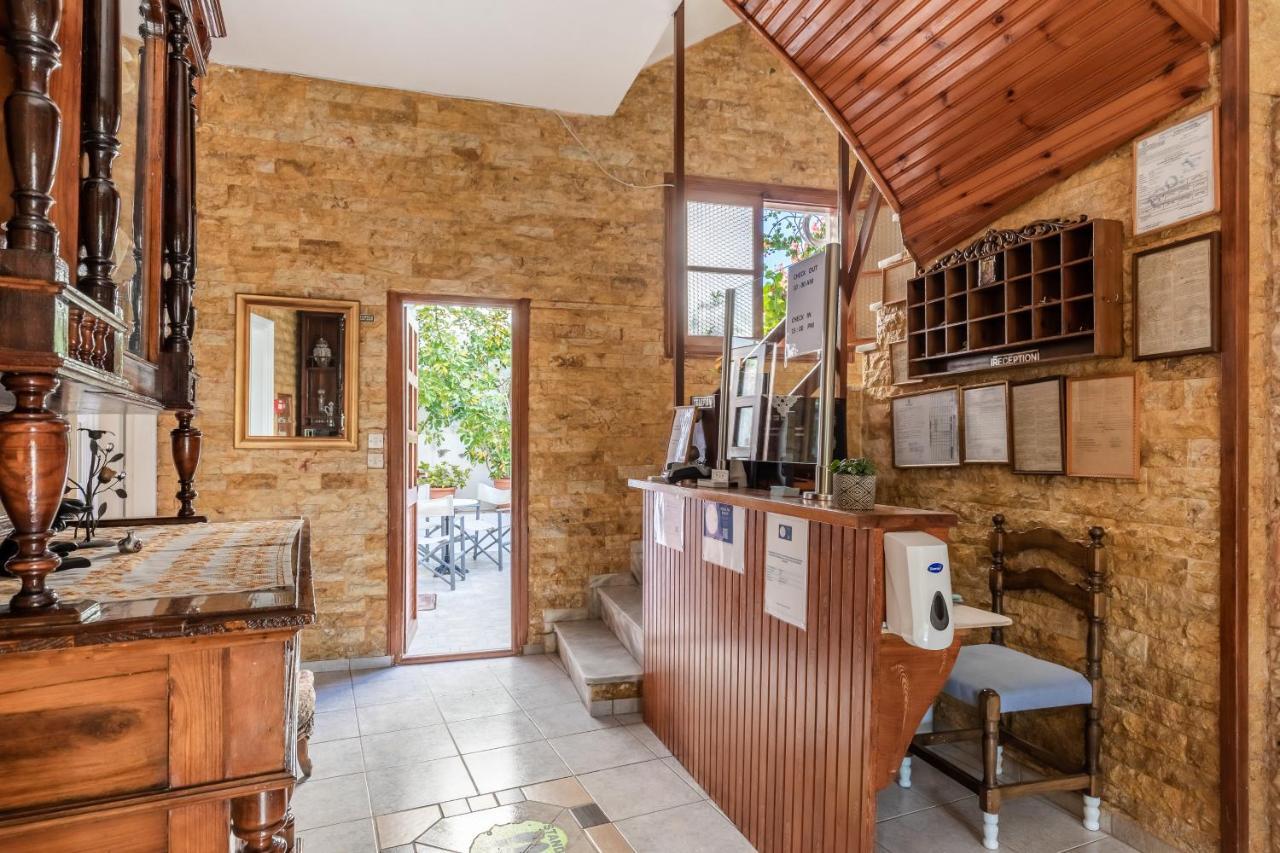 Regina Hotel Skopelos Town Ngoại thất bức ảnh