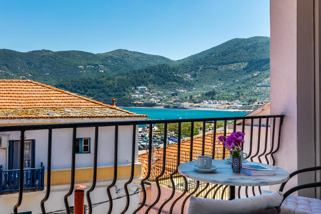 Regina Hotel Skopelos Town Ngoại thất bức ảnh